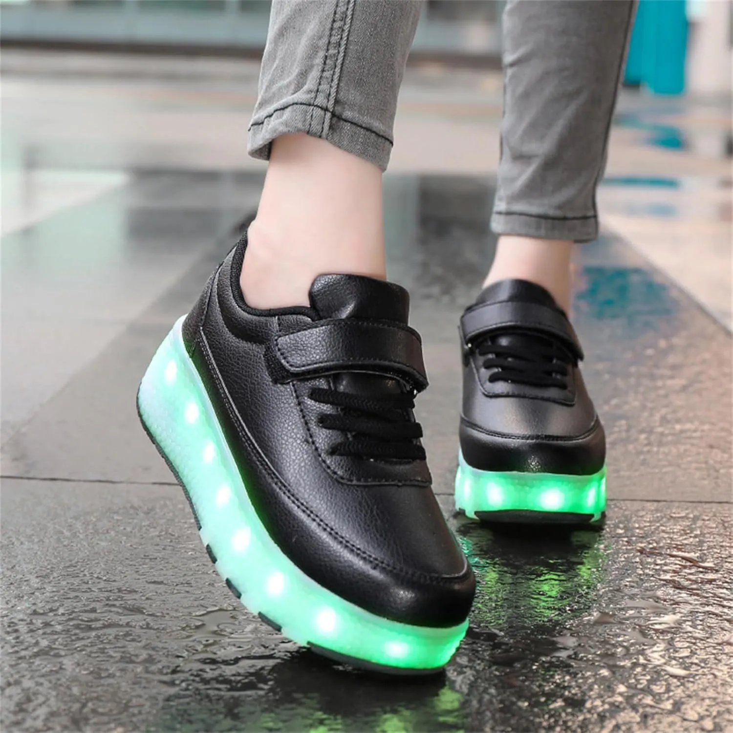 Kids Roller Skate Shoes Roller Sport Sneakers Shoes for Boys Girls Outdoor Sneakers Shoes with 2 Wheels Retractable Sneakers Shoes for Children's Park Walking Sports
