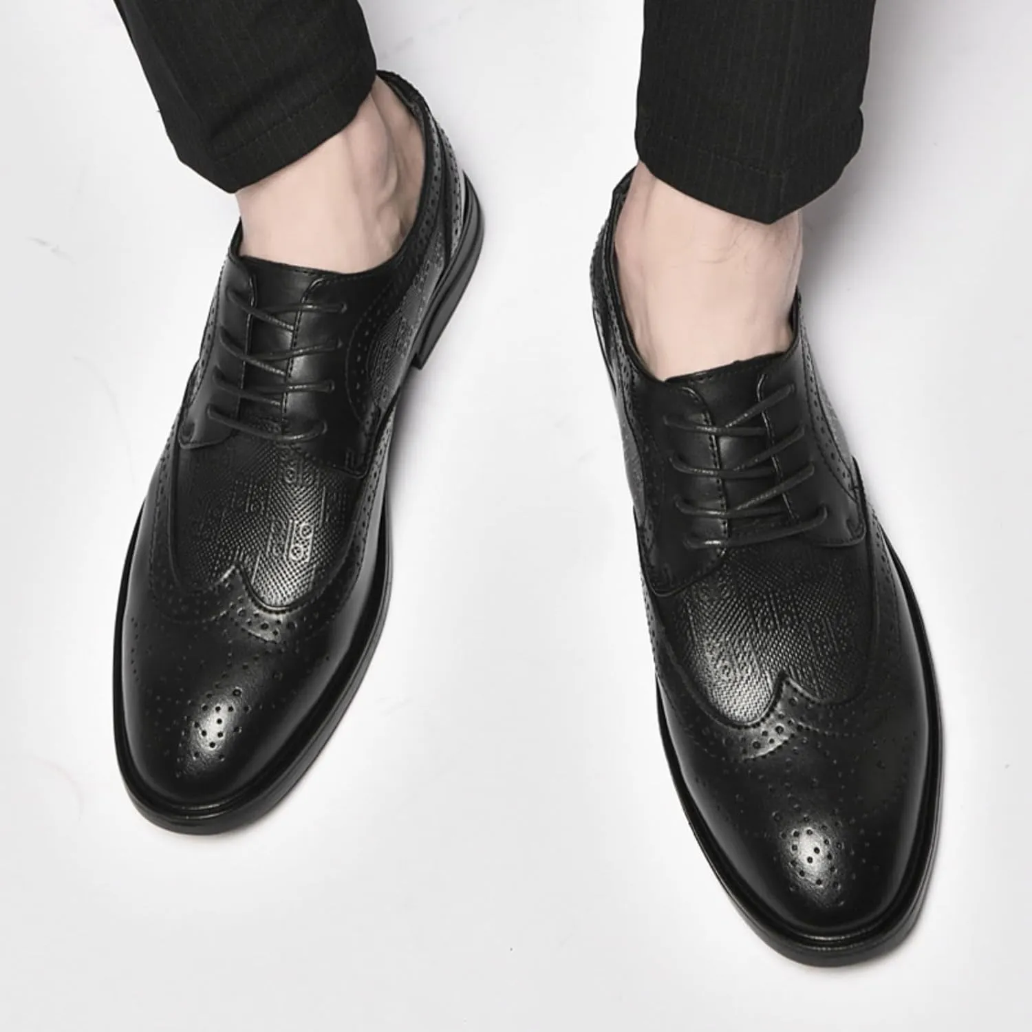 Men's Dress Shoes Two Tone Cowhide Leather Oxford Shoes with Brogue Details for Formal Business and Wedding - Derby Style