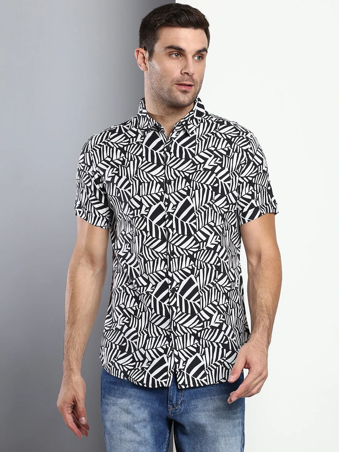 Men's Floral Black Slim Fit Rayon Casual Shirt With Spread Collar & Half Sleeves