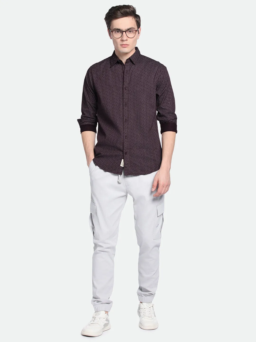 Men's Slim Fit Wine Abstract Print Spread Collar & Full Sleeves Casual Shirt