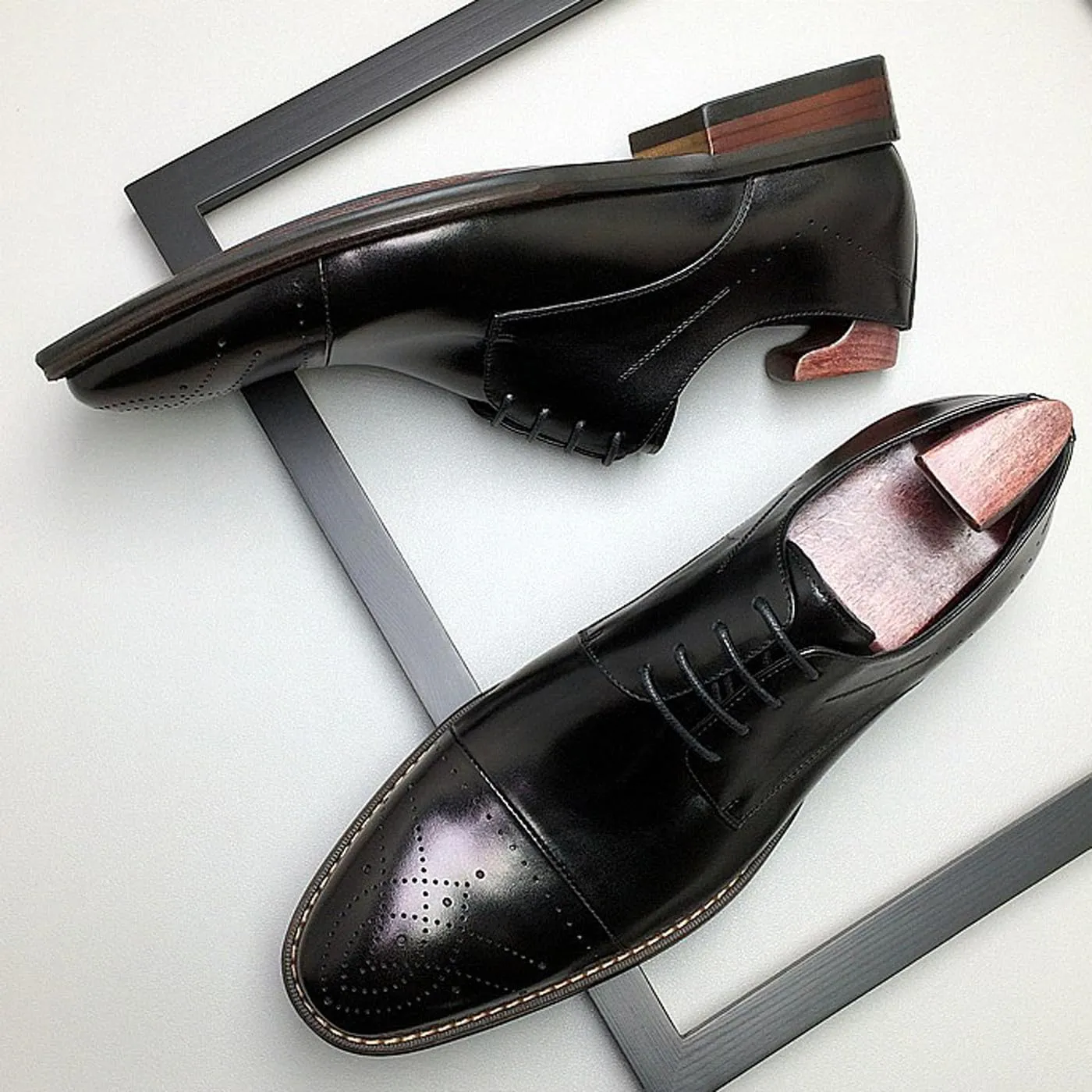 Santimon Men??s Genuine Leather Oxfords Dress Shoes ?C Handcrafted Cap-Toe Derby Shoes for Formal, Tuxedo, Prom, Wedding & Business Casual