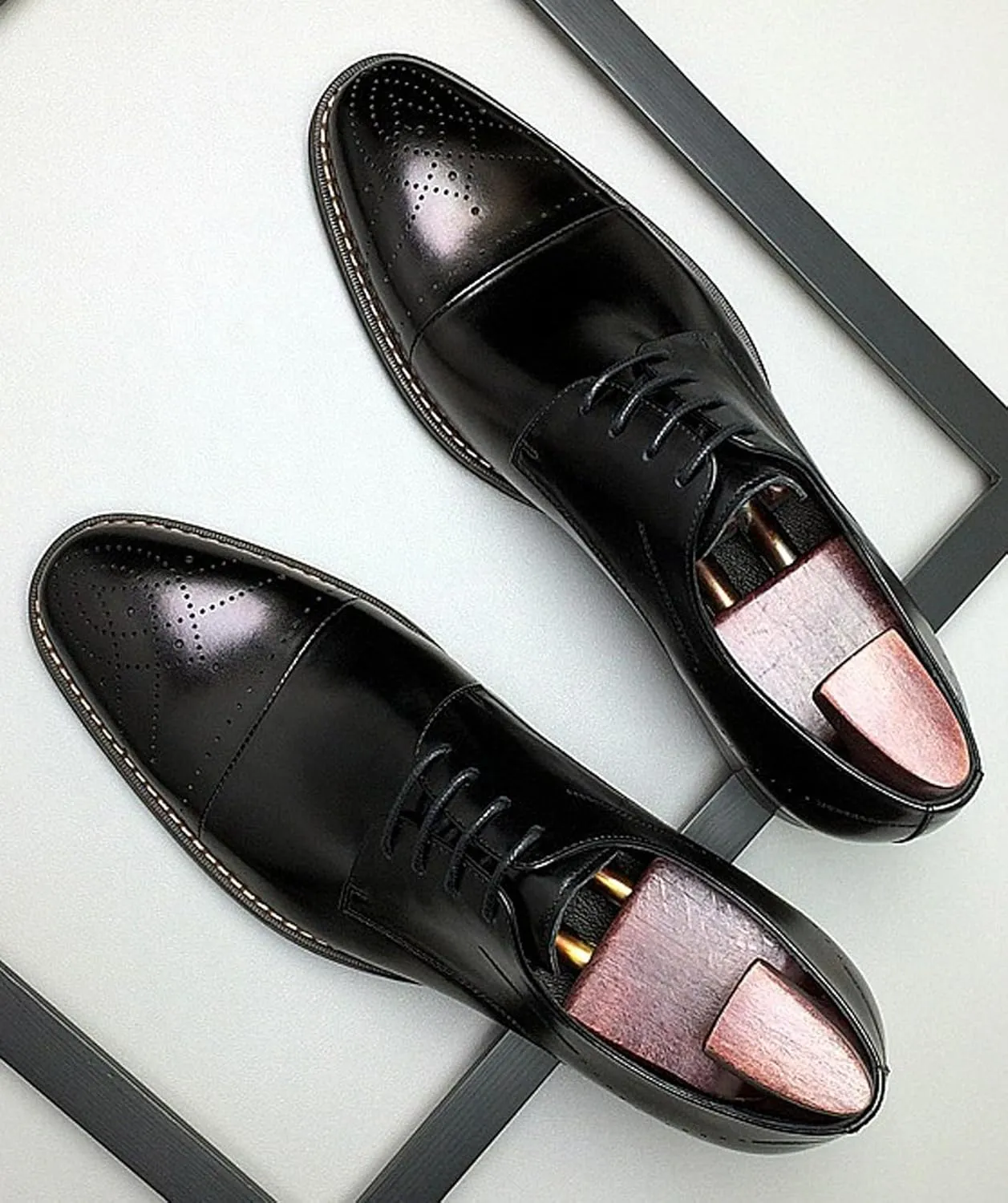 Santimon Men??s Genuine Leather Oxfords Dress Shoes ?C Handcrafted Cap-Toe Derby Shoes for Formal, Tuxedo, Prom, Wedding & Business Casual